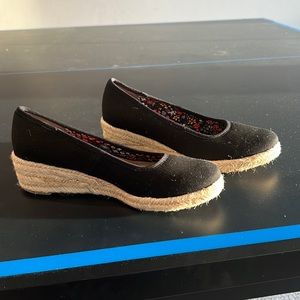 Life Stride Wedge Shoes